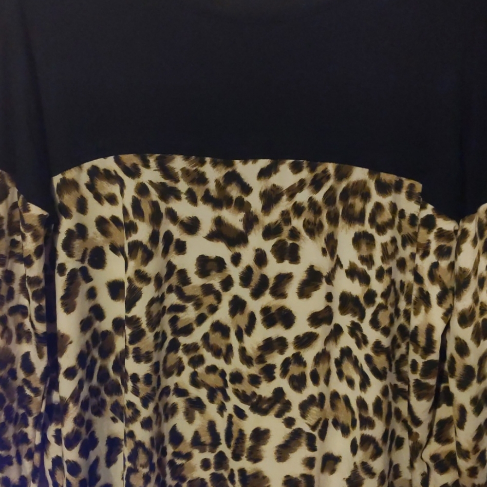 Long sleeve cheetah print shirt